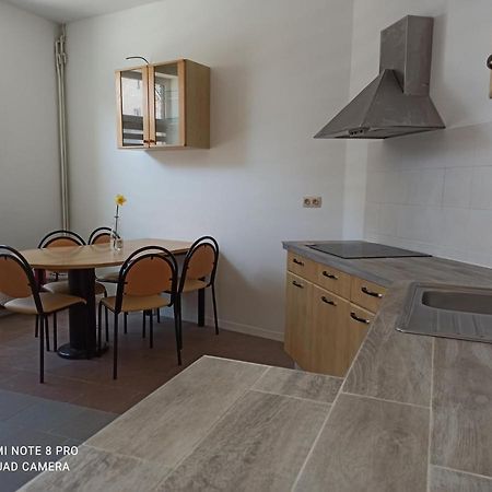 Appartement Loft cosi à proximité du centre géographique Belge à Gembloux Extérieur photo