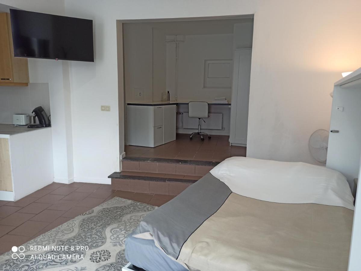 Appartement Loft cosi à proximité du centre géographique Belge à Gembloux Extérieur photo